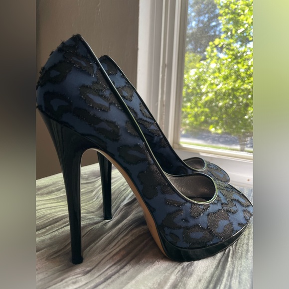 Casadei Shoes - CASADEI 9 🇮🇹 animal print ✨